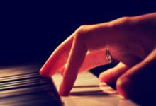 上海申花主场不敌青岛海牛，遭受失利